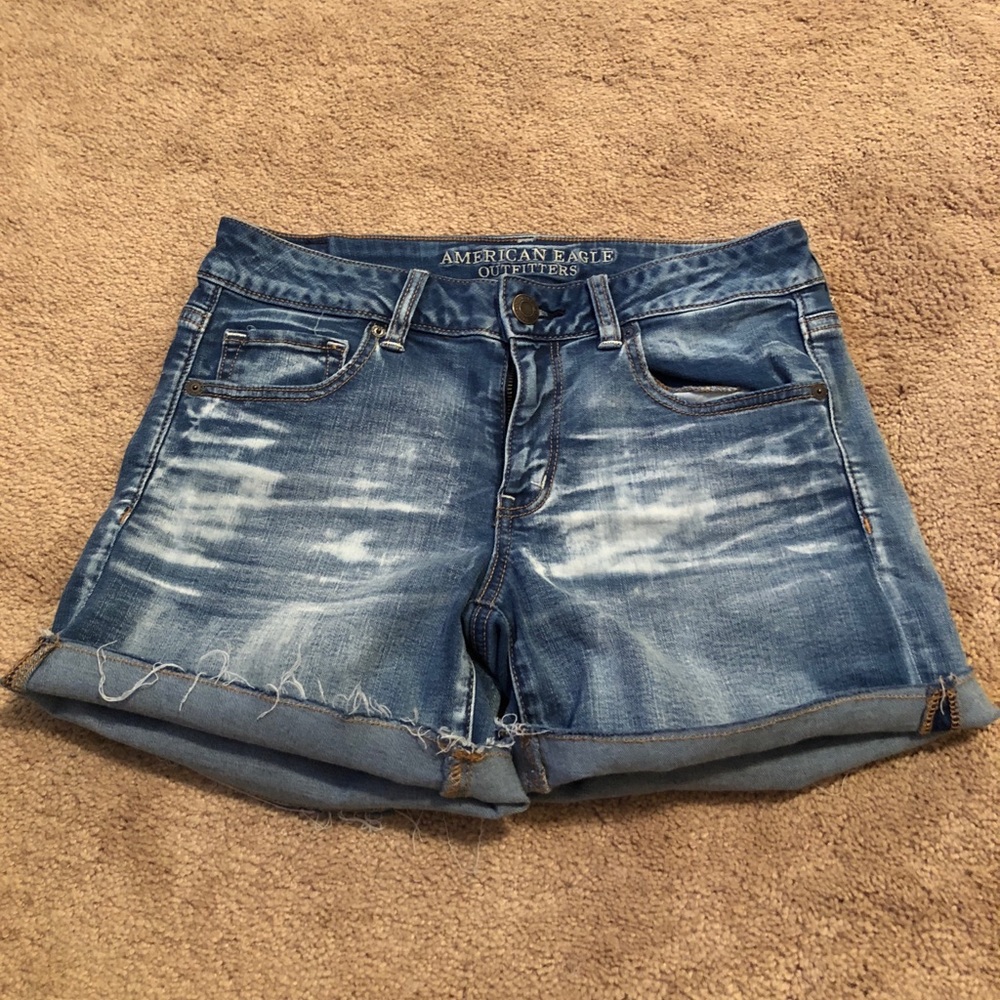 🌸American Eagle Super Super Stretch Shorts🌸